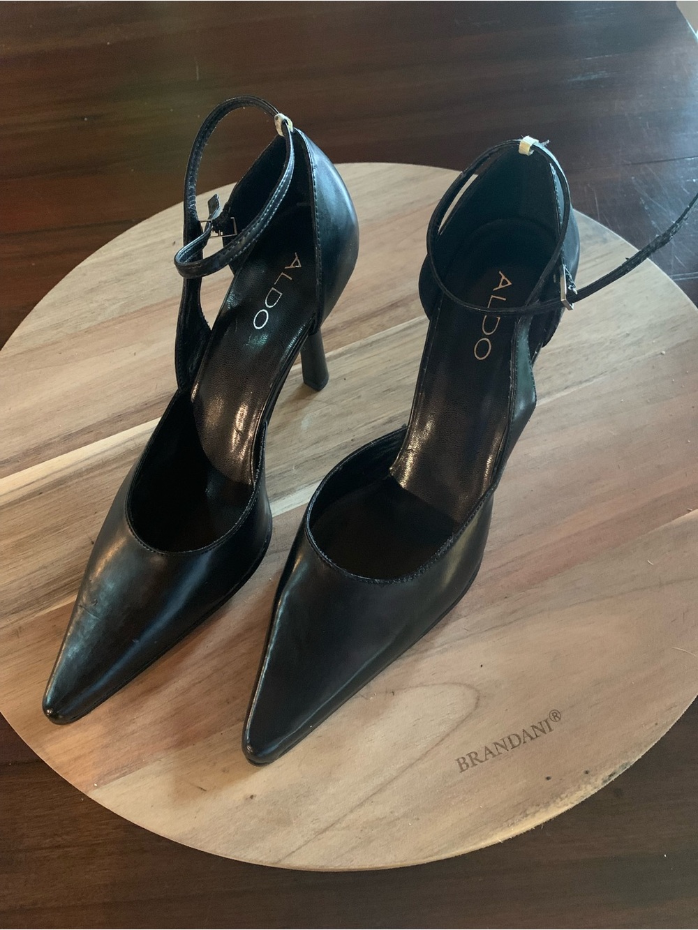 ALDO Lilya Vintage 90s Black Leather Pointed Toe Ankle Strap Heels Size 39